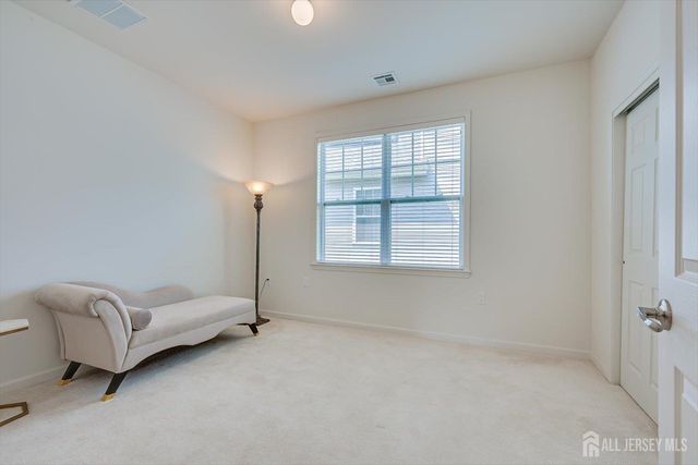 15 Potter Road, Hillsborough, NJ 08844