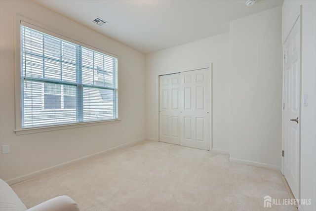 15 Potter Road, Hillsborough, NJ 08844