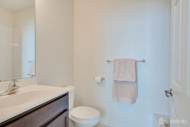 15 Potter Road, Hillsborough, NJ 08844