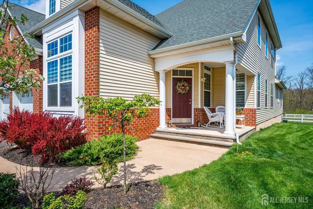 15 Potter Road, Hillsborough, NJ 08844