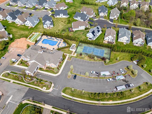 15 Potter Road, Hillsborough, NJ 08844