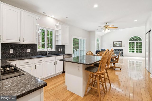 2 TEABERRY CT, Shamong, NJ 08088