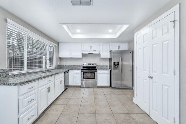 8241 S Country Way, Sacramento, CA 95828