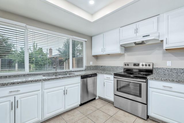 8241 S Country Way, Sacramento, CA 95828