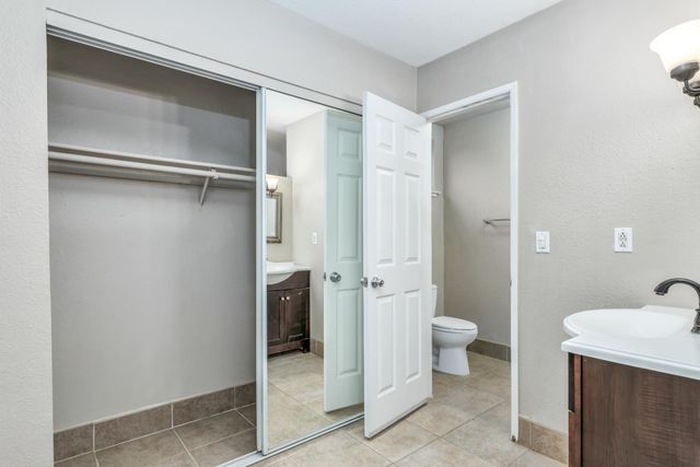 8241 S Country Way, Sacramento, CA 95828