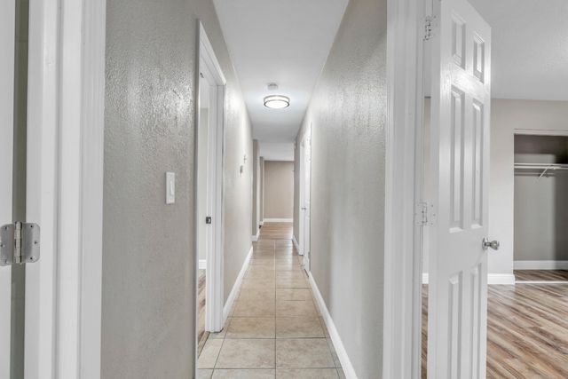 8241 S Country Way, Sacramento, CA 95828