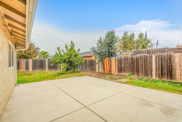 8241 S Country Way, Sacramento, CA 95828