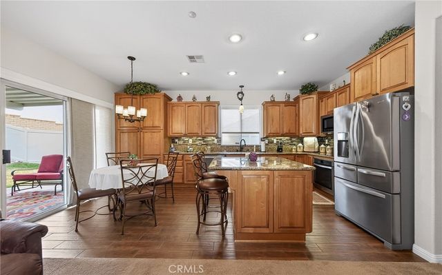 7619 Vista Rio, Highland, CA 92346
