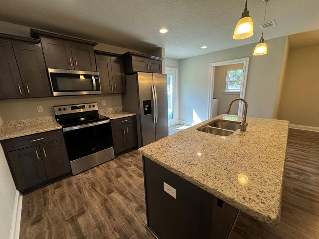 7204 Gordon Evans Road, Navarre, FL 32566