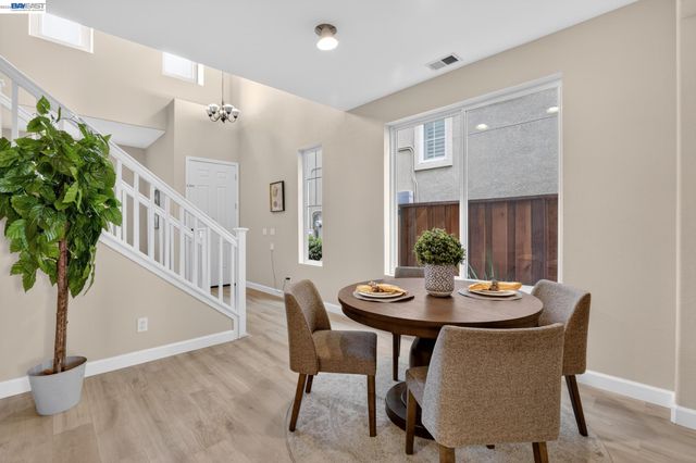 2667 Chocolate St, Pleasanton, CA 94588