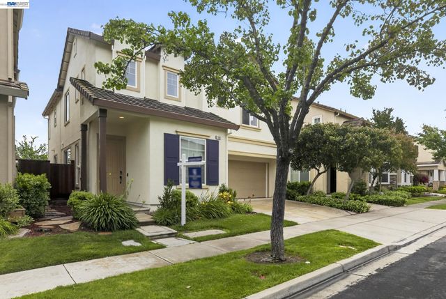 2667 Chocolate St, Pleasanton, CA 94588