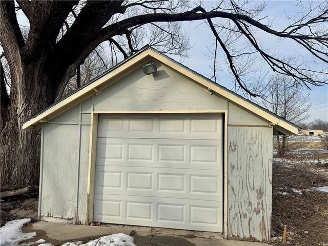 107 E Maple Street, Drexel, MO 64742