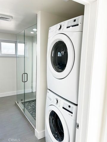 10626 Roseton Avenue, Santa Fe Springs, CA 90670