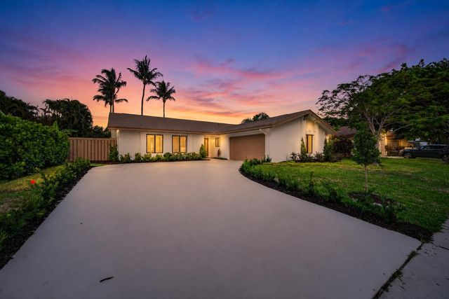 3088 NW 26th Avenue, Boca Raton, FL 33434