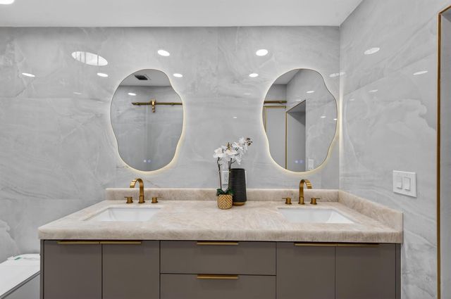 3088 NW 26th Avenue, Boca Raton, FL 33434