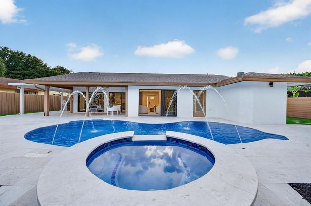 3088 NW 26th Avenue, Boca Raton, FL 33434