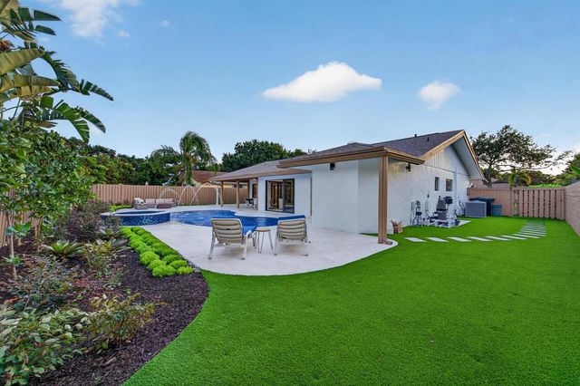 3088 NW 26th Avenue, Boca Raton, FL 33434