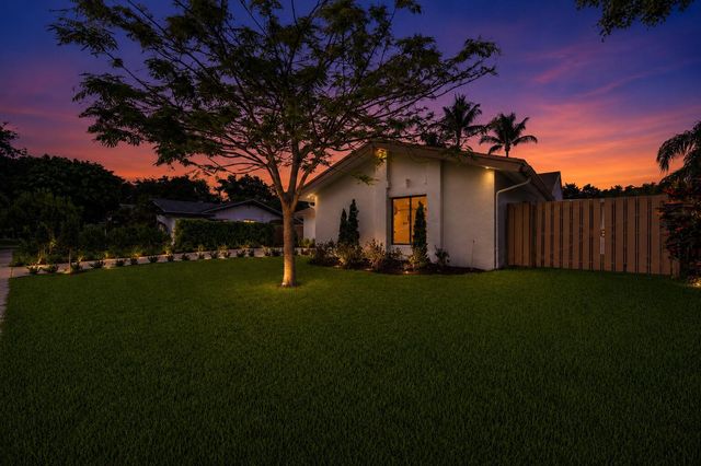 3088 NW 26th Avenue, Boca Raton, FL 33434