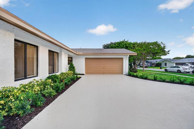 3088 NW 26th Avenue, Boca Raton, FL 33434