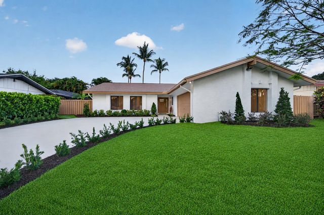 3088 NW 26th Avenue, Boca Raton, FL 33434