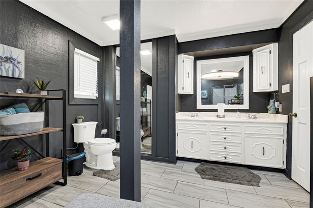 1031 Richelieu Lane, Houston, TX 77018