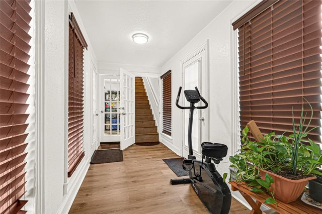 1031 Richelieu Lane, Houston, TX 77018