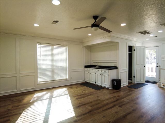 1031 Richelieu Lane, Houston, TX 77018