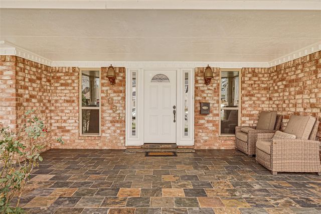 1031 Richelieu Lane, Houston, TX 77018