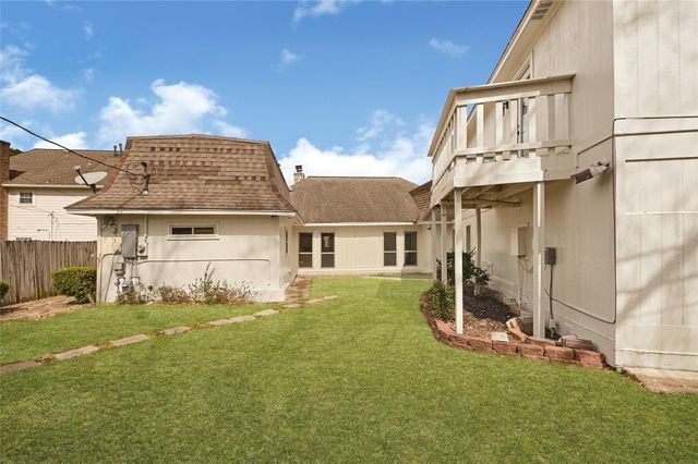 1031 Richelieu Lane, Houston, TX 77018