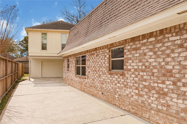 1031 Richelieu Lane, Houston, TX 77018