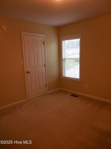 344 Winners Circle, Jacksonville, NC 28546