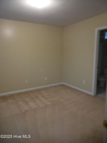 344 Winners Circle, Jacksonville, NC 28546