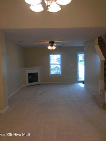 344 Winners Circle, Jacksonville, NC 28546