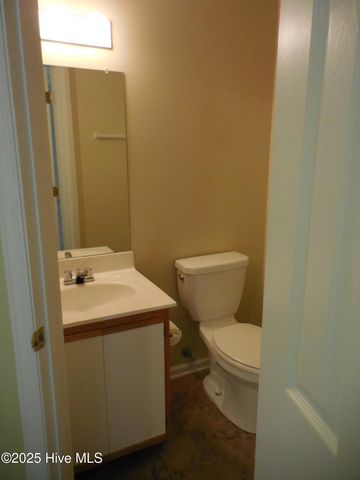 344 Winners Circle, Jacksonville, NC 28546