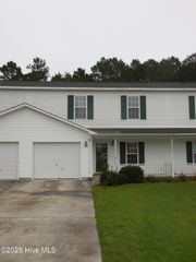 344 Winners Circle, Jacksonville, NC 28546