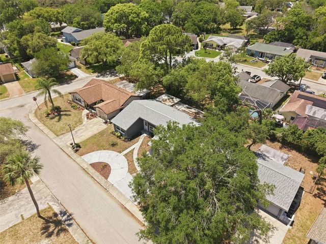 12607 BLACKBERRY ROW, Hudson, FL 34667