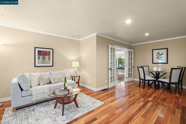 205 Summit Rd, Walnut Creek, CA 94598