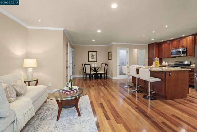 205 Summit Rd, Walnut Creek, CA 94598