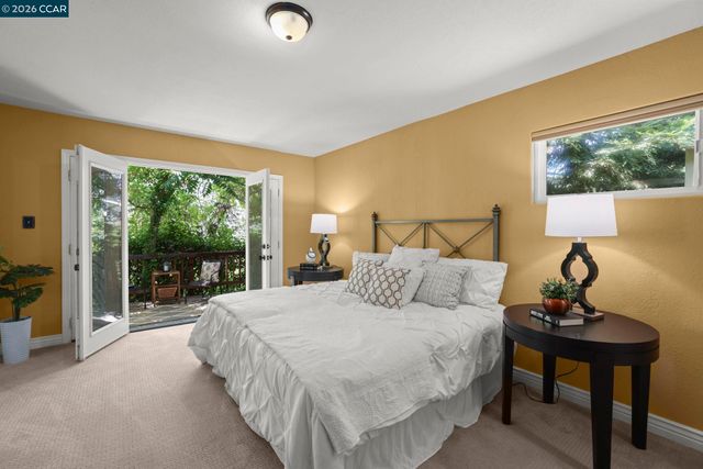 205 Summit Rd, Walnut Creek, CA 94598
