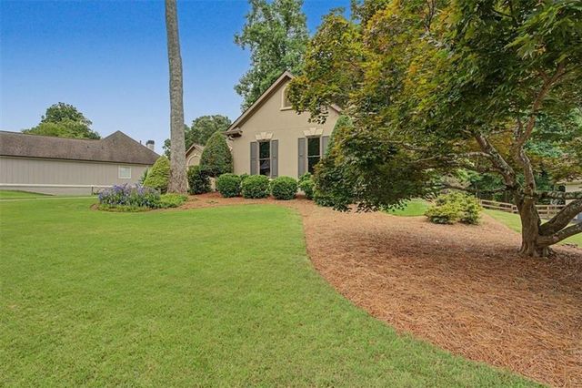 5403 Amity Drive, Powder Springs, GA 30127