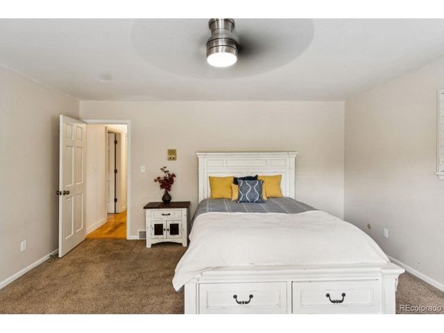 5900 S Wolff Ct, Littleton, CO 80123