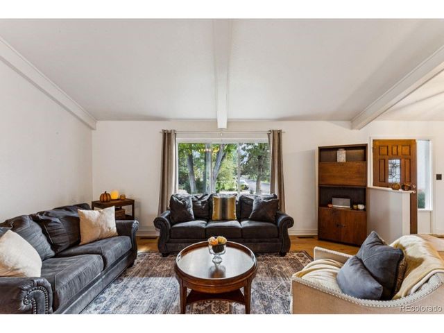 5900 S Wolff Ct, Littleton, CO 80123