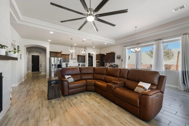 2650 Abrazo Road NE, Rio Rancho, NM 87124