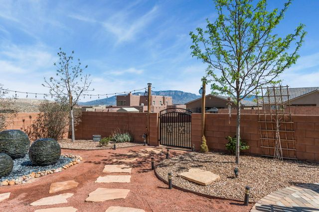 2650 Abrazo Road NE, Rio Rancho, NM 87124