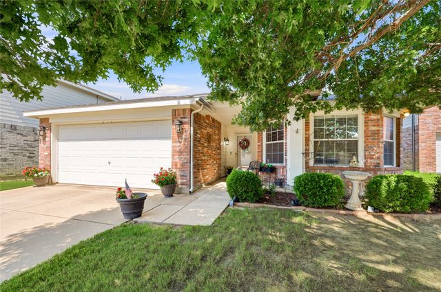 9437 Pastime Court, Fort Worth, TX 76244
