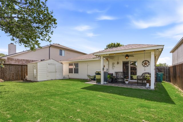 9437 Pastime Court, Fort Worth, TX 76244