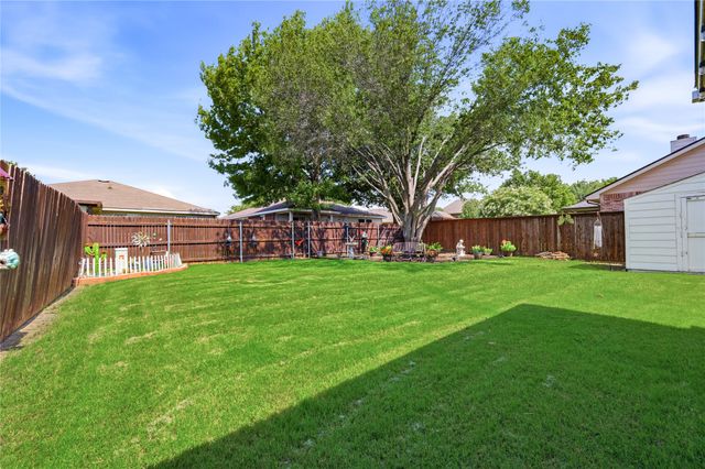9437 Pastime Court, Fort Worth, TX 76244