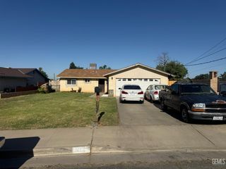 912 Crane Street, Bakersfield, CA 93306