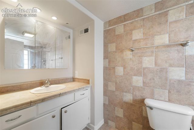6635 Ocean Avenue, Colorado Springs, CO 80911