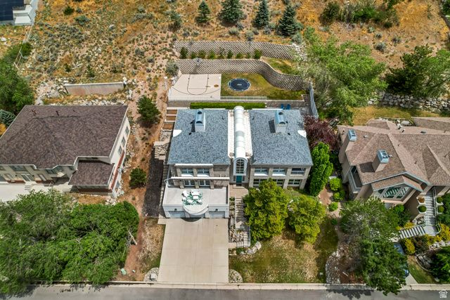 2457 S SCENIC DR, Salt Lake City, UT 84109